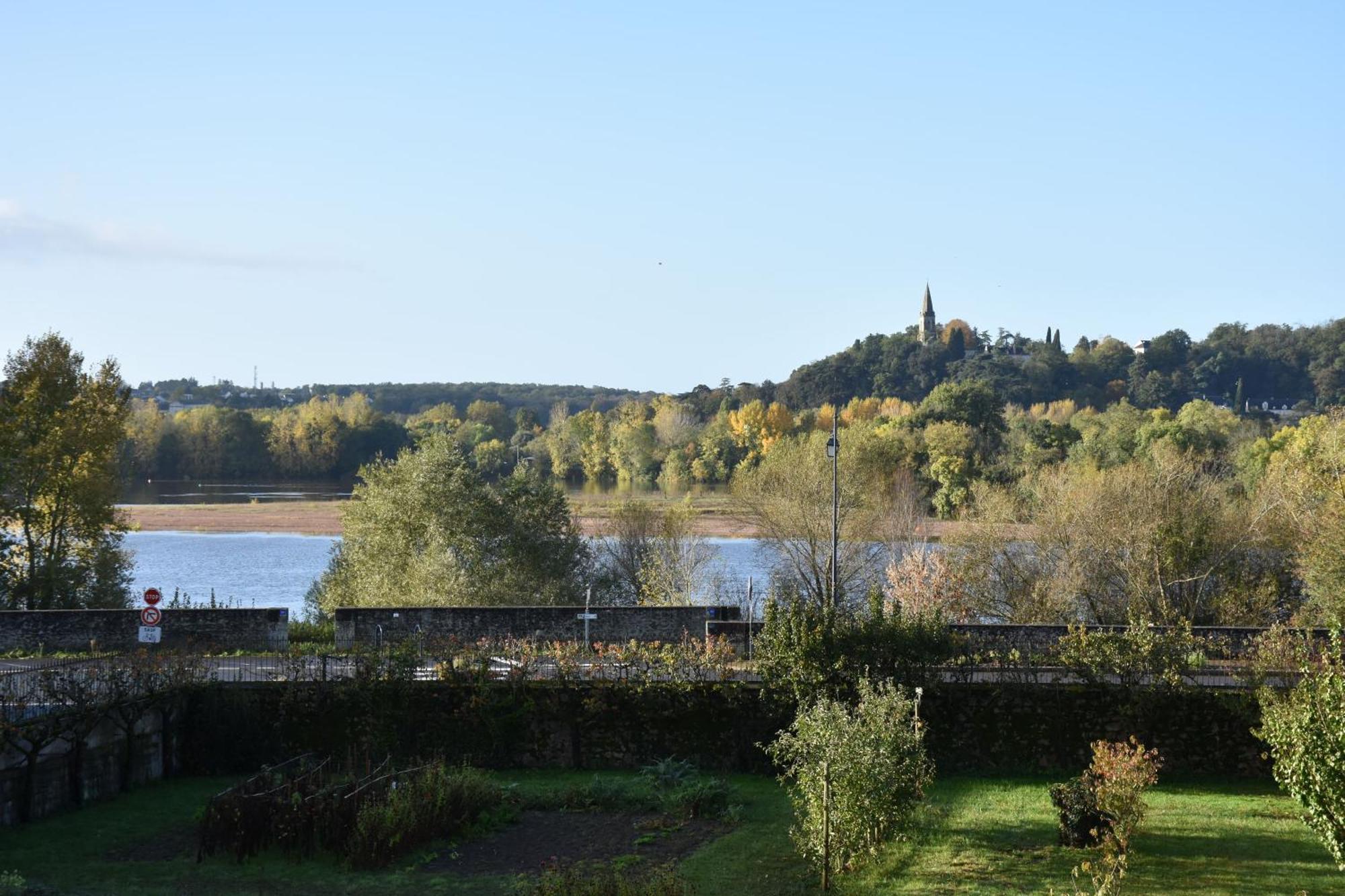 Domaine De L'Oie Rouge Bed and Breakfast Les Rosiers Exterior foto